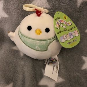 Squishmallows Todd 3.5” Chick with bandana Clip On